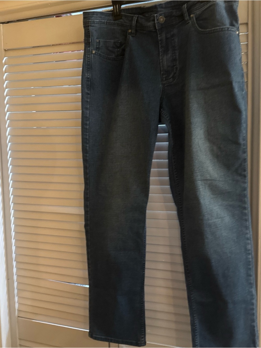 Men's Straight Jeans in Dark Blue Wash
